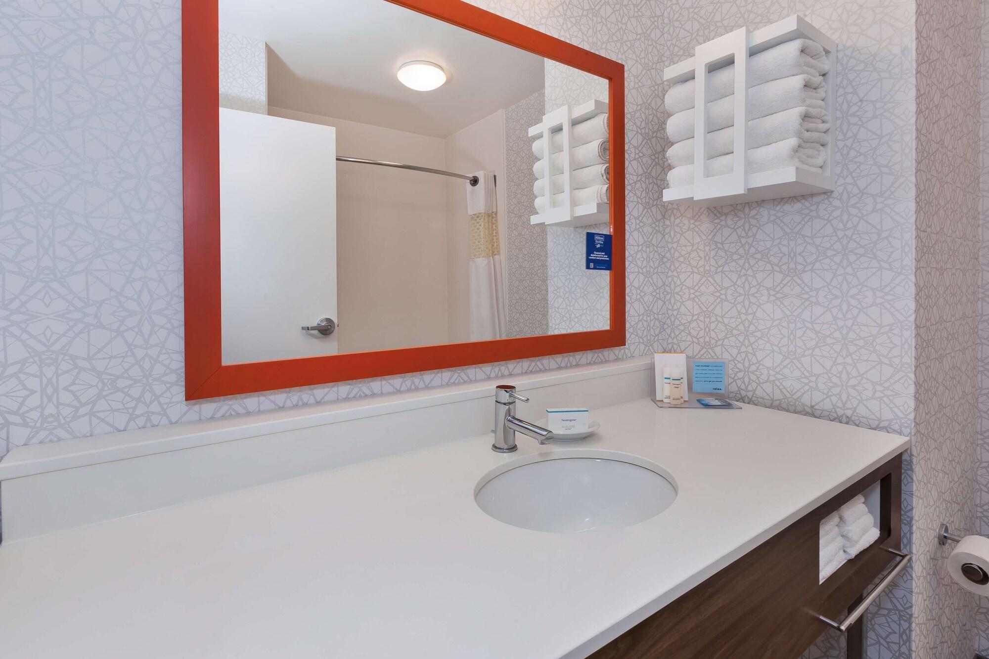 Hampton Inn Princeton Экстерьер фото