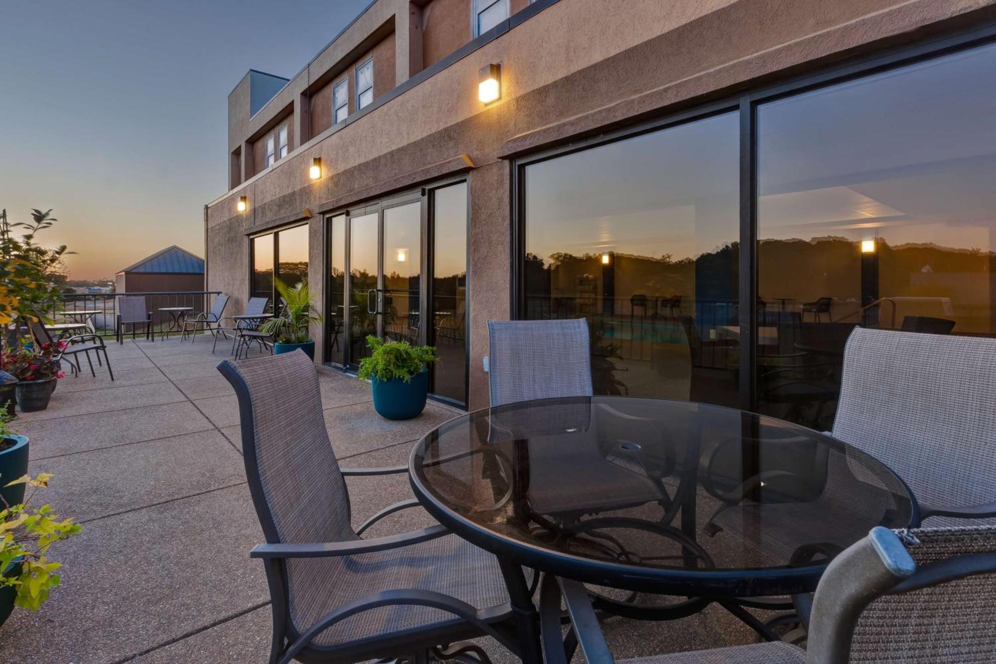 Hampton Inn Princeton Экстерьер фото