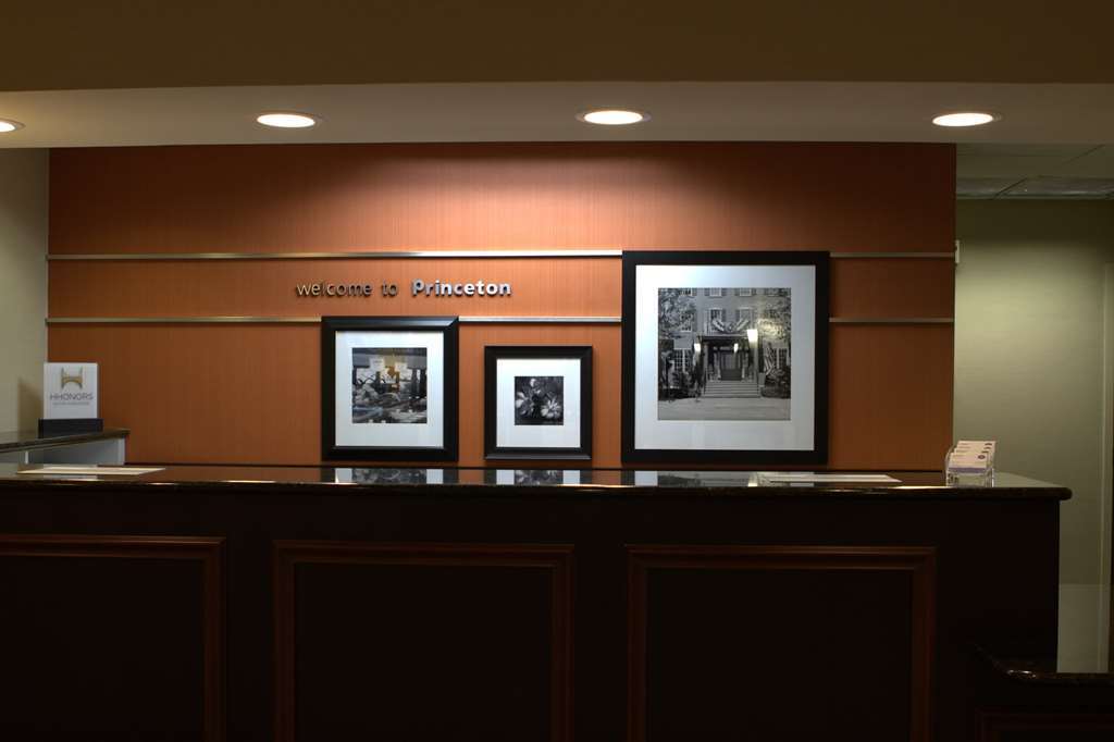 Hampton Inn Princeton Интерьер фото